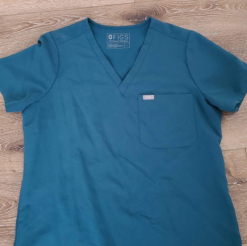 Figs Caribbean Blue Catarina Scrub Top
